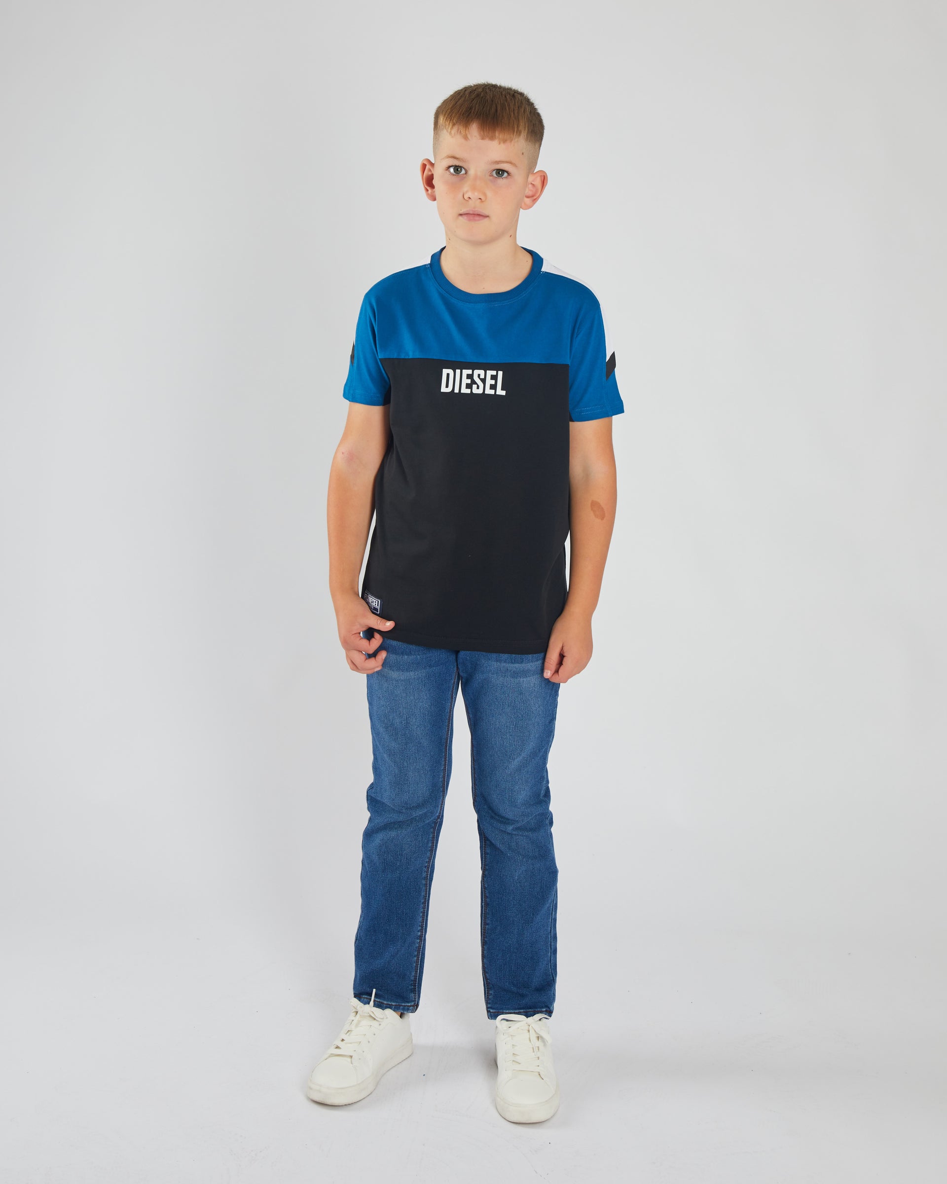 Boy's Braden Junior Black/Petrol Tee-Model Full Front View