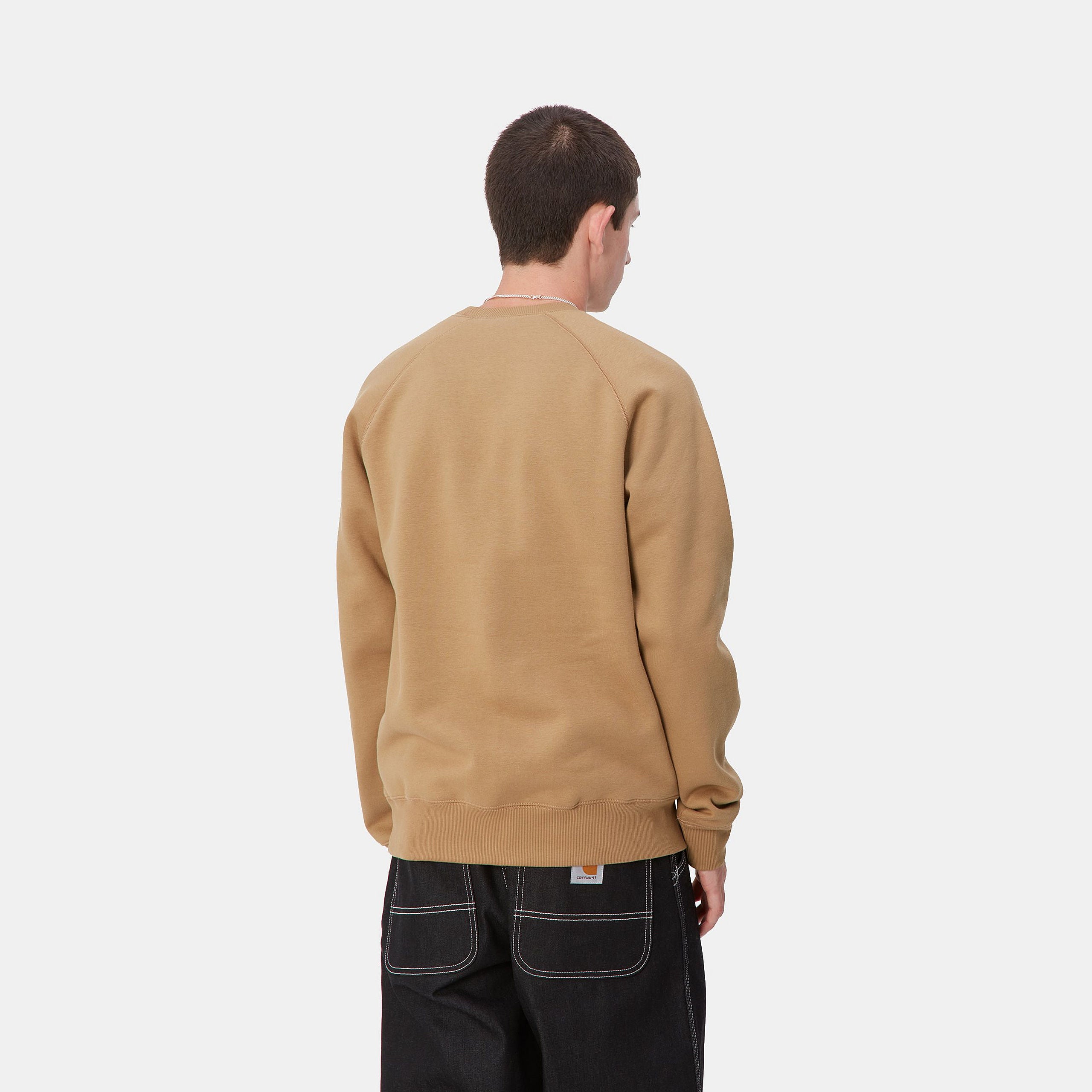 Carhartt WIP Chase Sweat-Peanut / Gold Peanut / Gold model front view