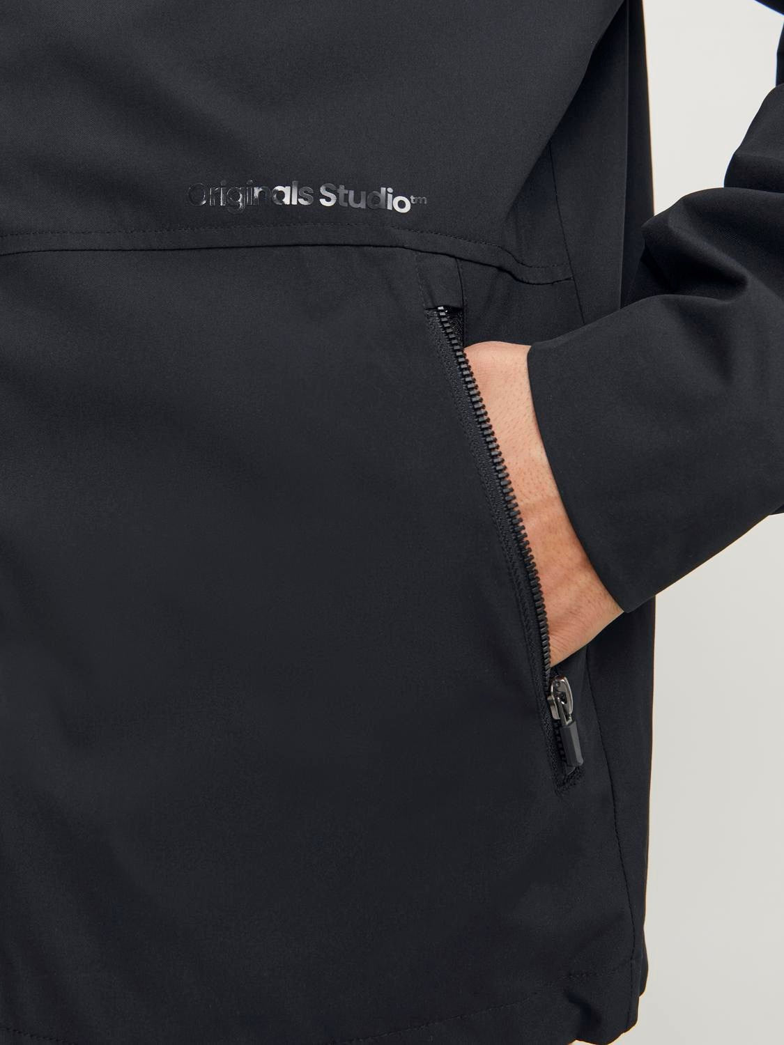 Men's Classic Ben Overshirt Long Sleeve Relaxed-Black-Pocket View