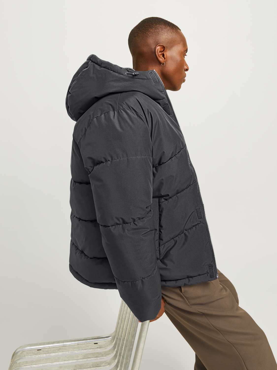 World Puffer Jacket-Asphalt-Side view