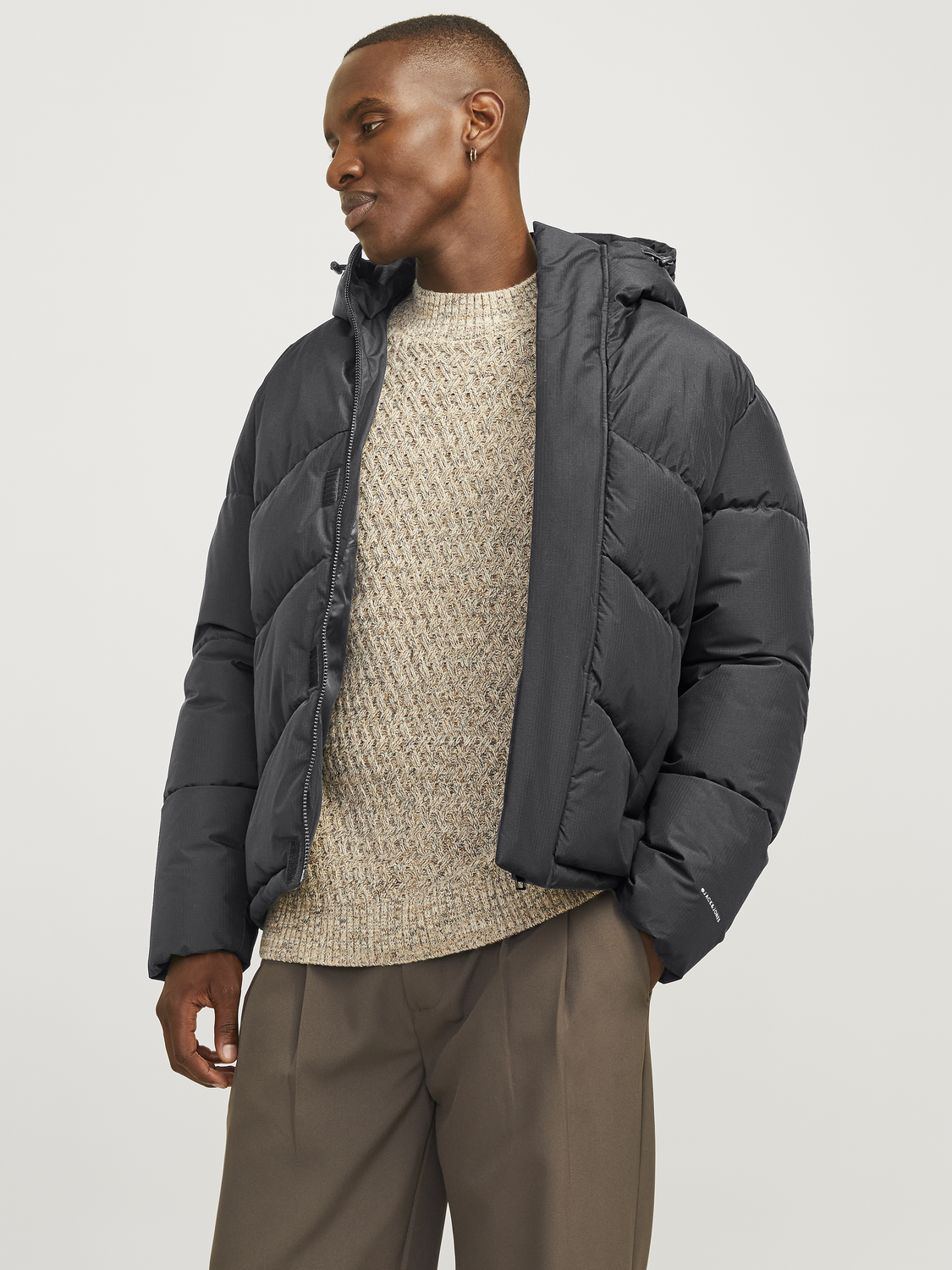 World Puffer Jacket-Asphalt