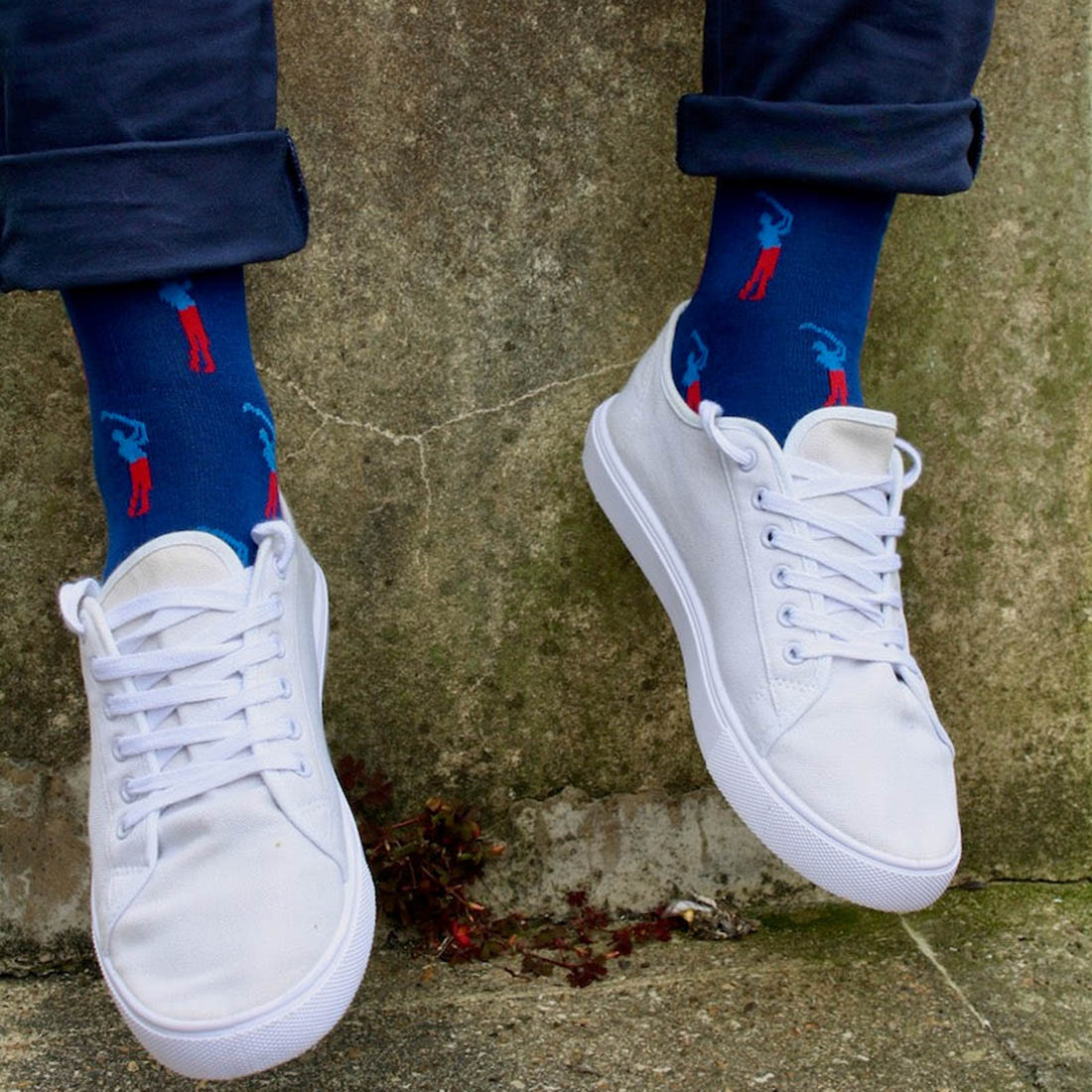 Swole Panda Golfer Bamboo Socks Blue/Red detail view
