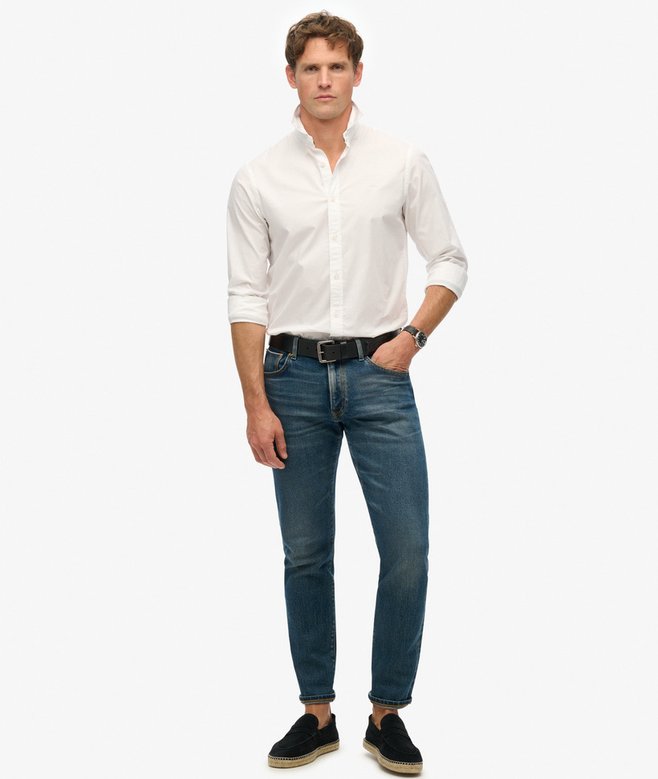 SUPERDRY Essentials Tailored Lite Shirt-Optic optic model front view