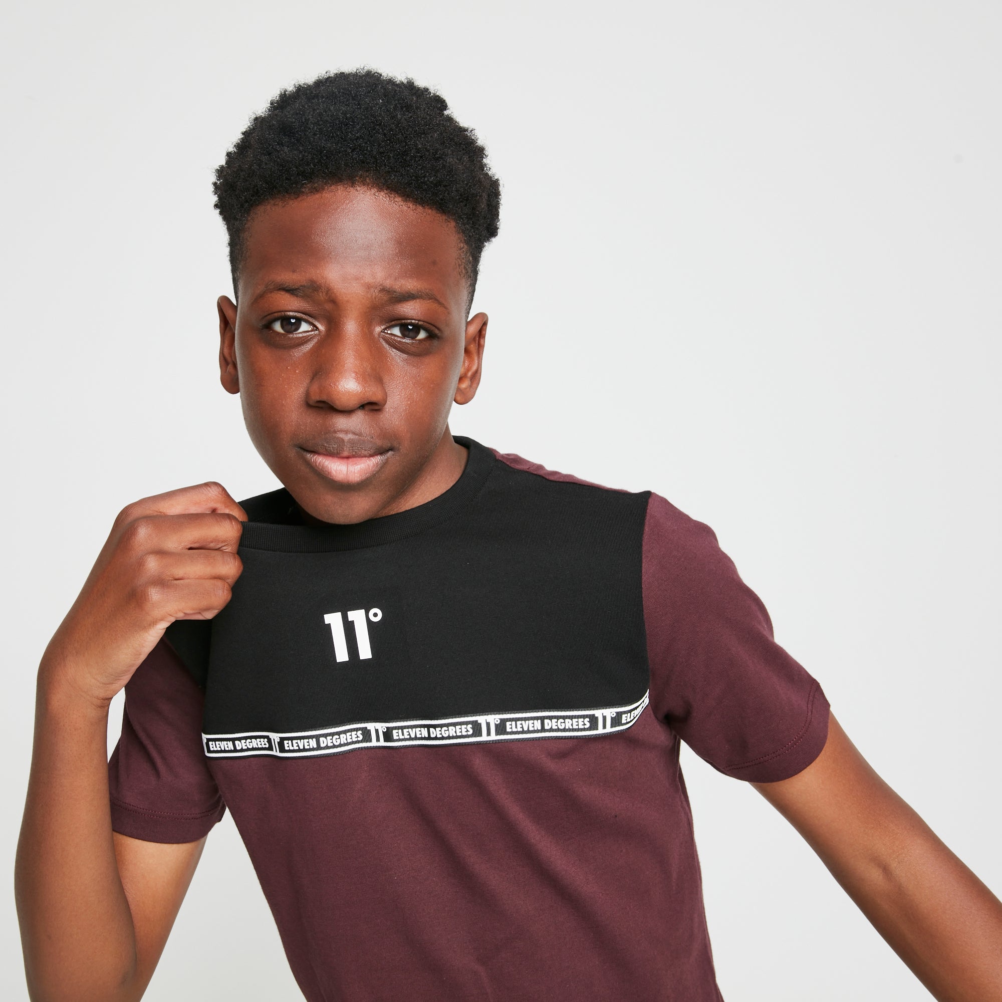 Taped Junior T-Shirt - Mulled Red / Black