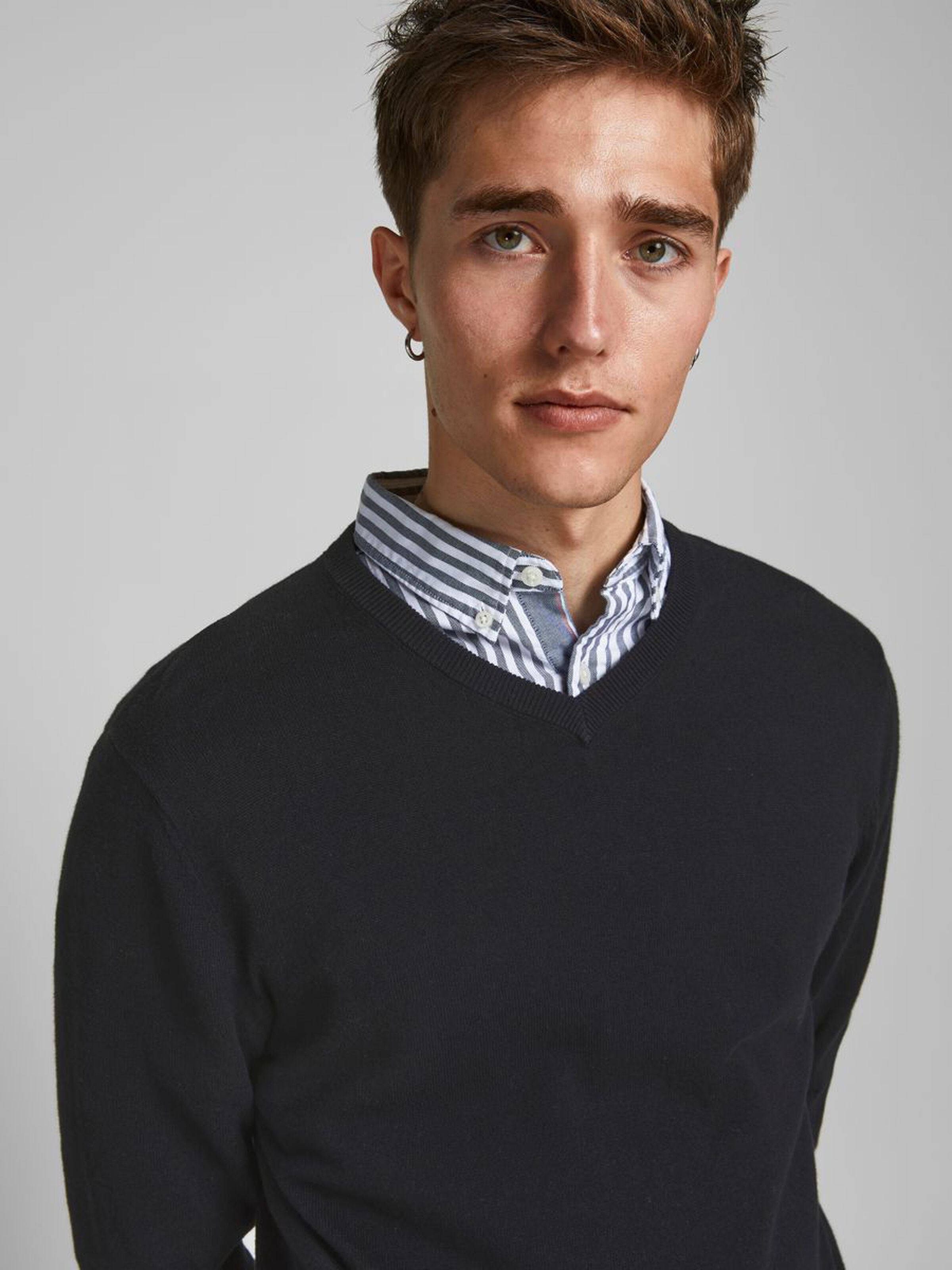 JACK & JONES Basic V Neck Jumper Black model front view