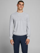 JACK JONES PREMIUM Camp Structure Crew Knit Grey model front view