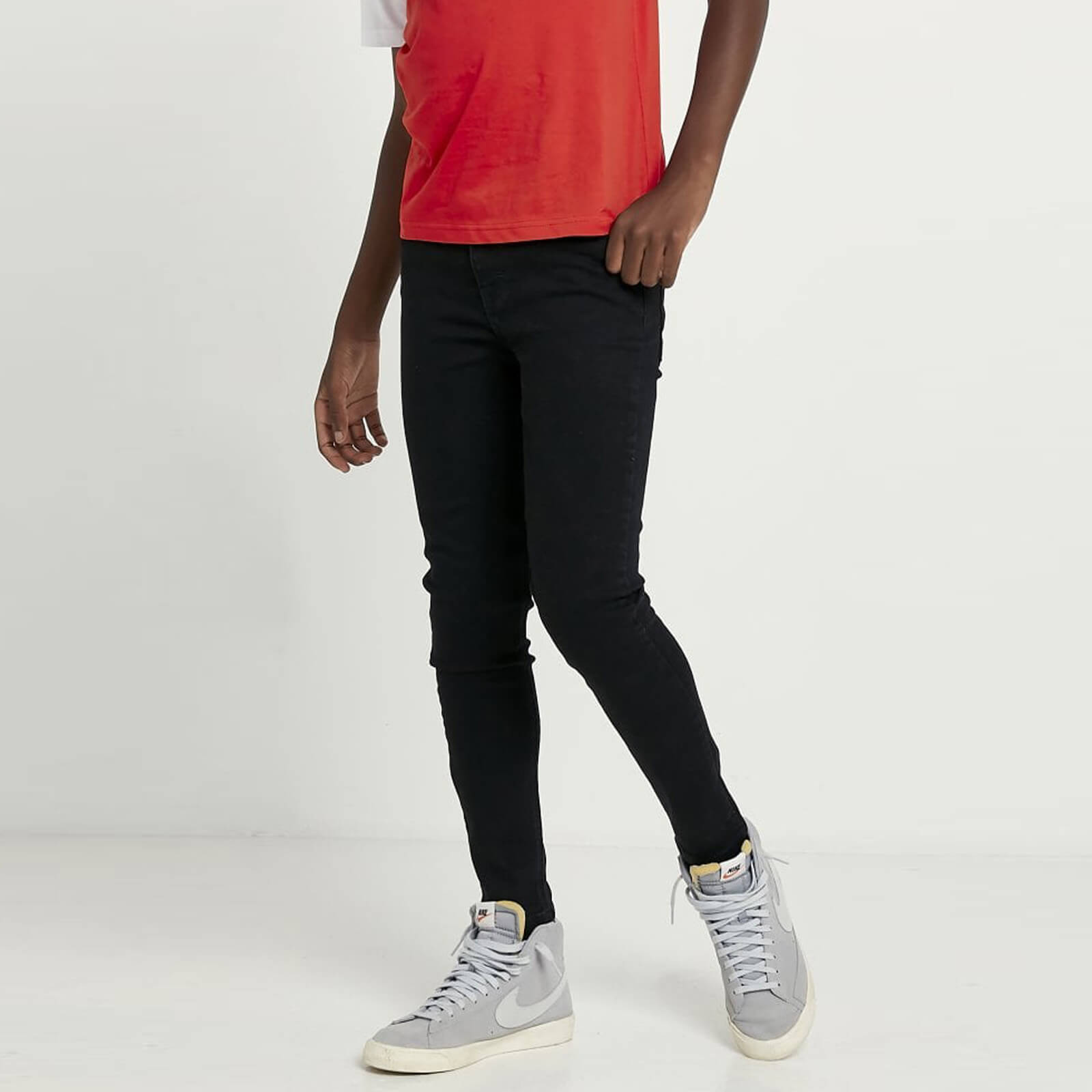 Boy's Sustainable Skinny Jeans Black-Front View