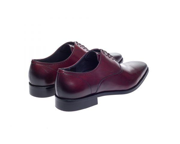 John White London Bay Bordo Capped Oxfords Burgundy detail view