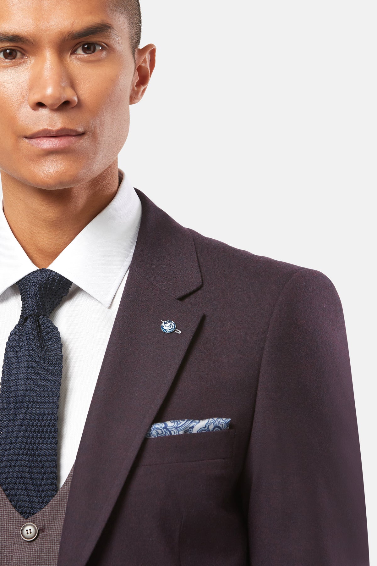 Ronnie 3 Piece Tapered Fit Grape Suit-Lapel detail view