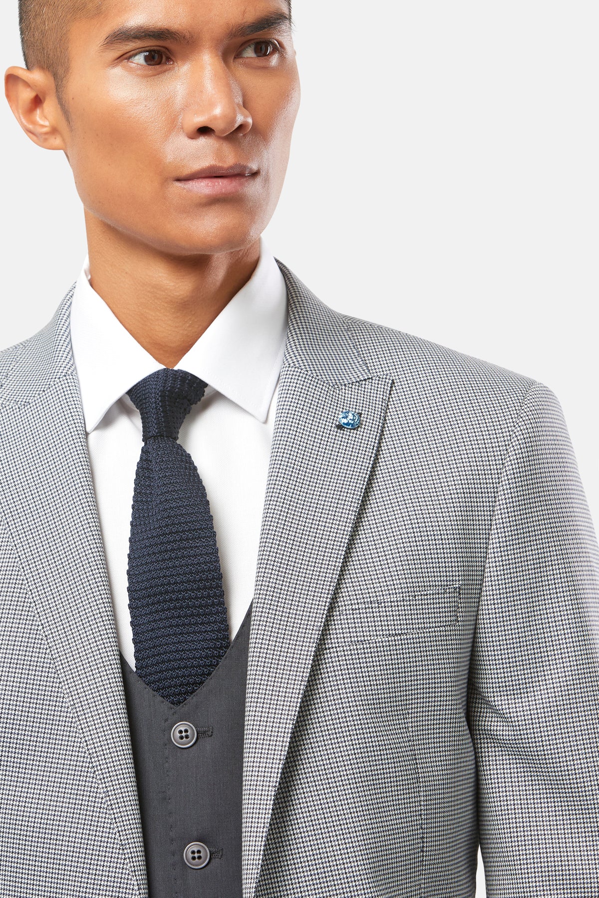 Colin Three Piece Charcoal Houndstooth Suit-Close up view