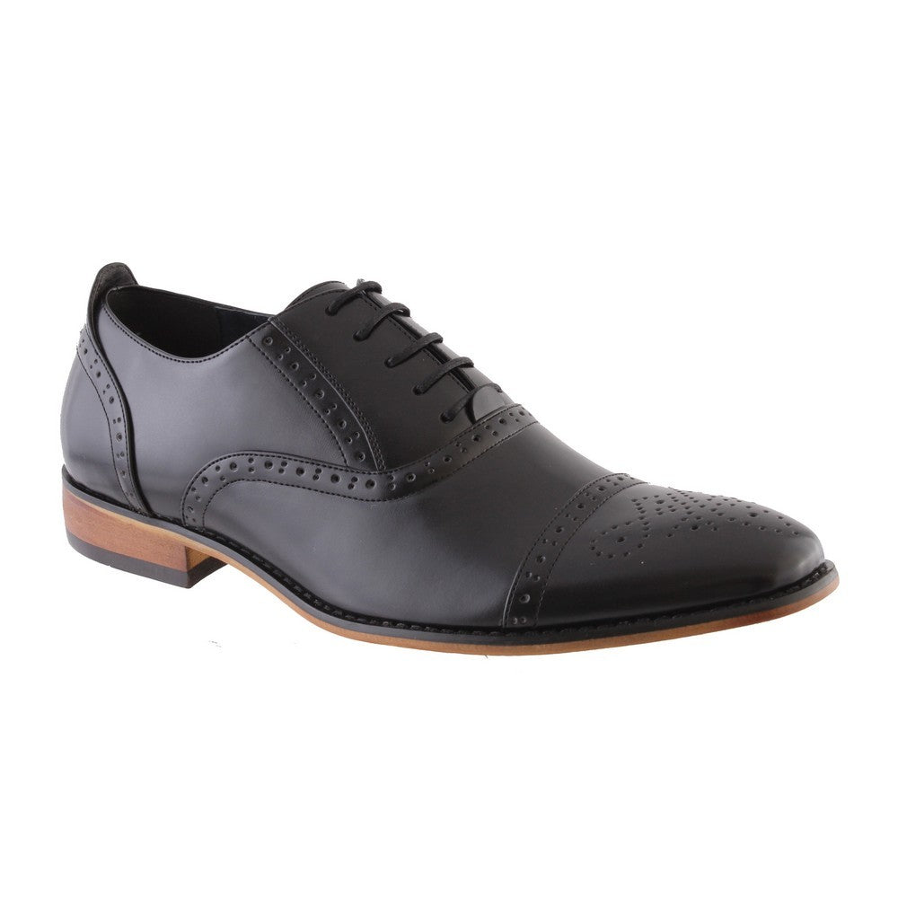 Goor Goor Men's PU Brogue Black model front view