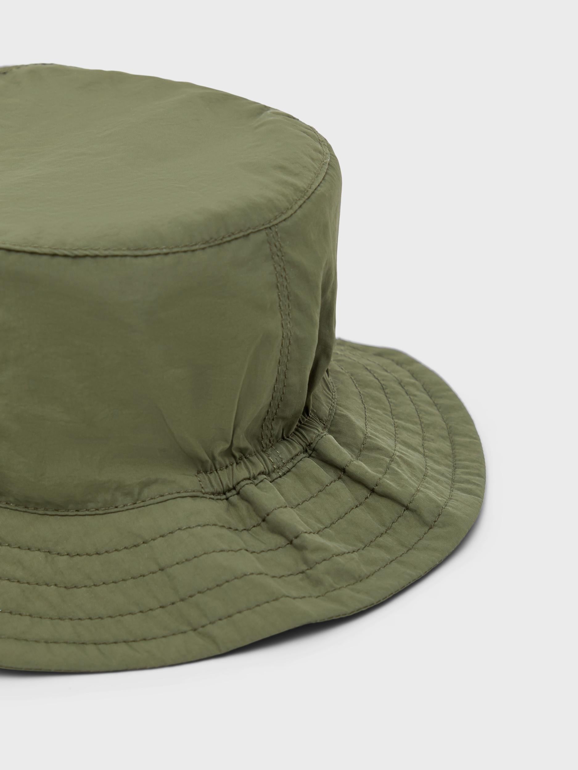 NAME IT Denoa Hat Olive Night model front view