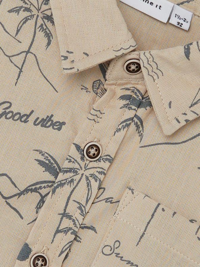 Boy's Feria Short Sleeve Shirt-Close Up View