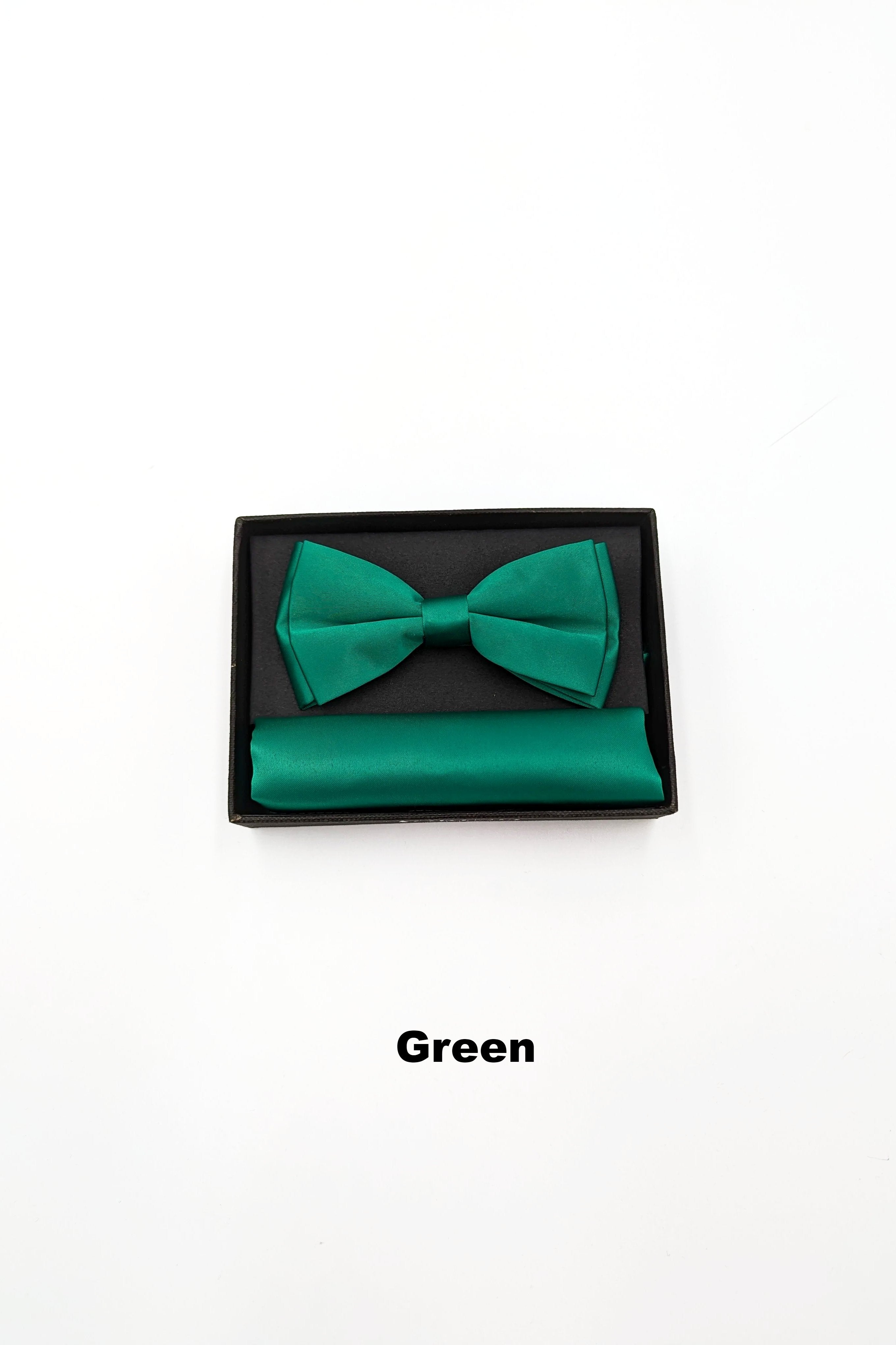 Satin Mens Green Bow and Pocket Square