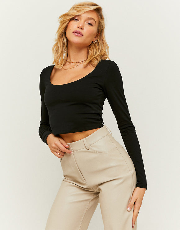 Ladies Basic Fit Black Cropped Top-Model Front View