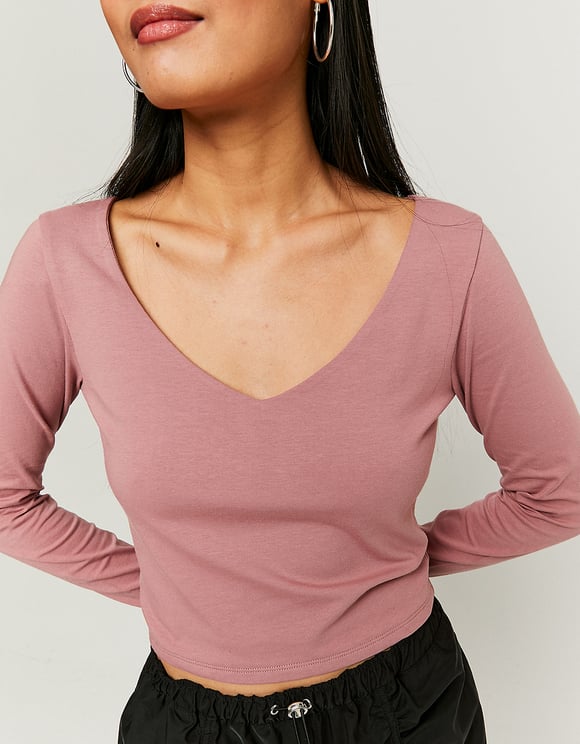 Ladies Pink Cropped Basic Top-Close Up of Front View