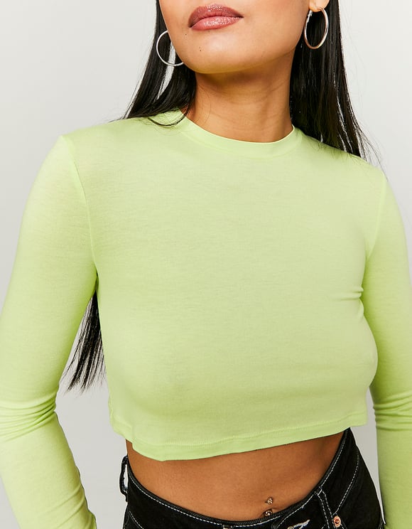 Ladies Basic Green Cropped Top-Close Up of Front View