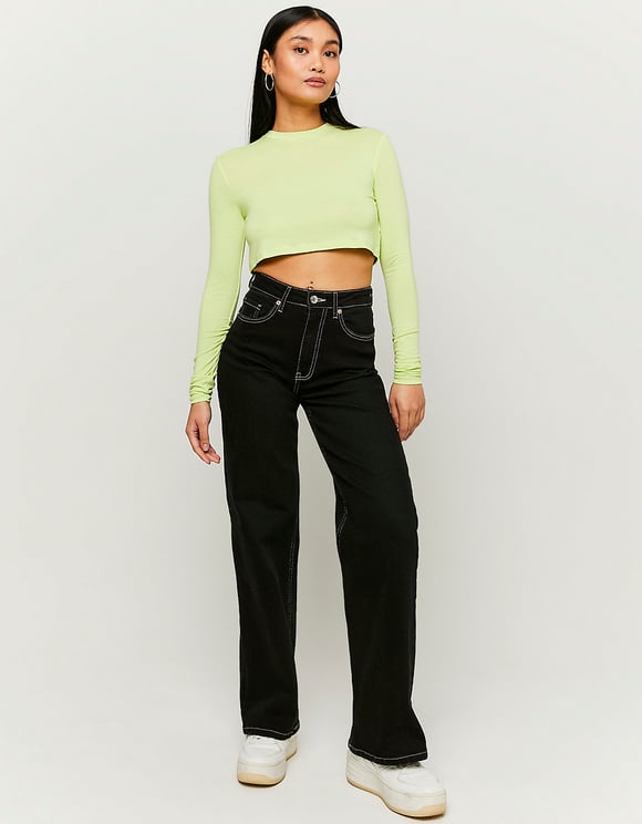Ladies Basic Green Cropped Top-Model Front View