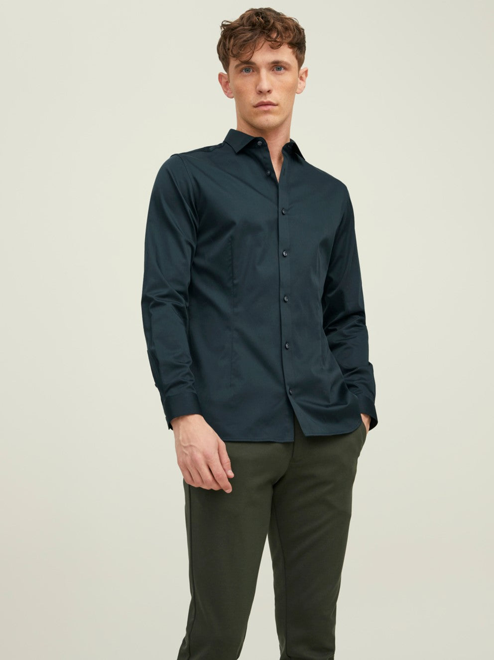 Men's Super Slim Stretch Parma Shirt/Forest Green-Model Front View